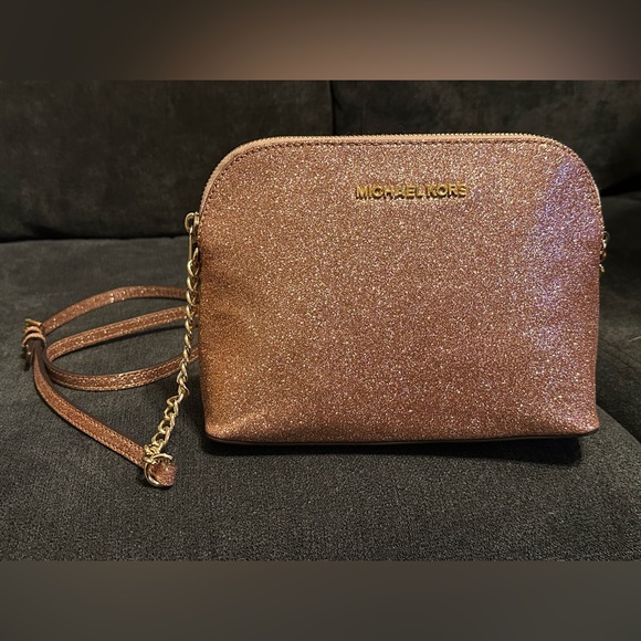 Michael Kors Cindy Crossbody - Picture 2 of 14